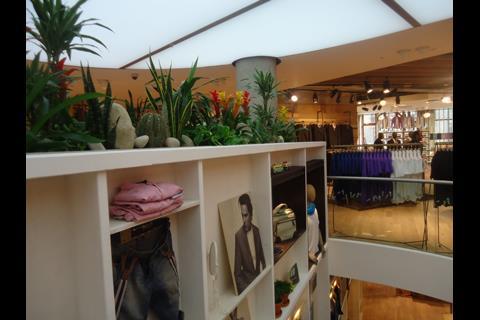 Esprit, Regent Street